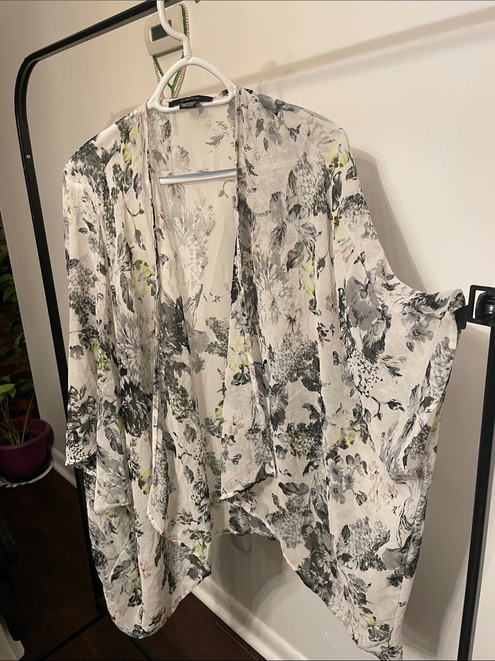 Cejon Sheer Floral Kimono in White, Black & Lime Accents
